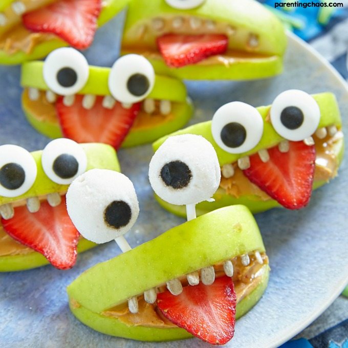 Halloween is a very fun time of year, especially for kids. If you love to enjoy the holiday, these halloween monster apples will be fun for everyone!