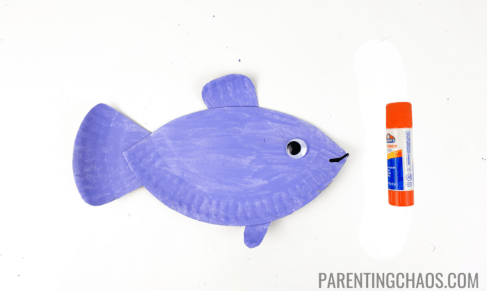 rainbow fish paper plate craft step 6: add facial details