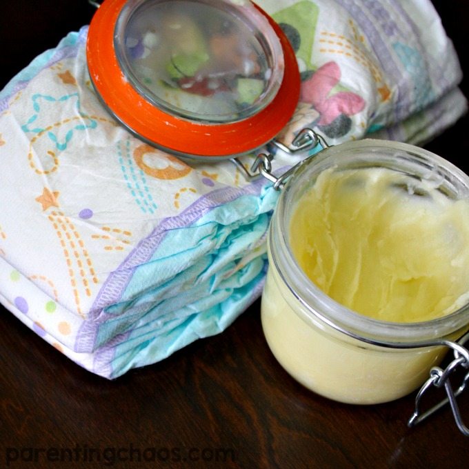 I am in love with this easy diy organic diaper cream! It is so easy to whip together and I know EXACTLY what I'm putting on my little one.