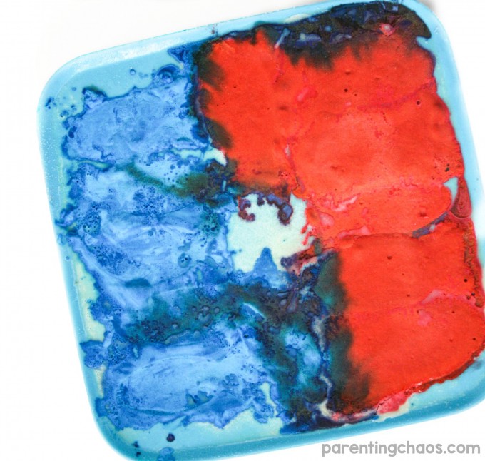 Kids will love this Red Fish, Blue Fish Sensory Science Bin inspired by Dr. Seuss's book One Fish Two Fish Red Fish Blue Fish!