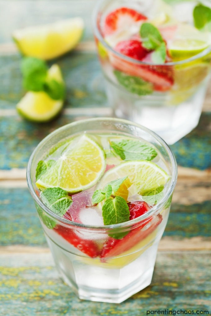 This Skinny Strawberry Mojito is made with fresh mint, sweet strawberries, and Stevia. Such a delicious and refreshing drink perfect for summer!