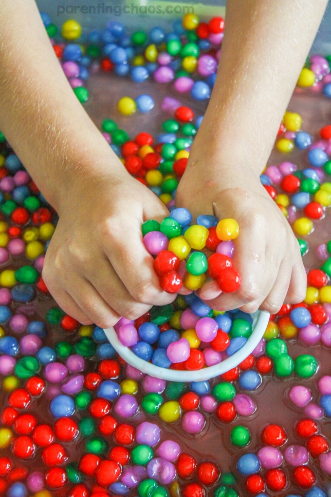 Edible water beads: a taste-safe alternative to traditional waterbead play