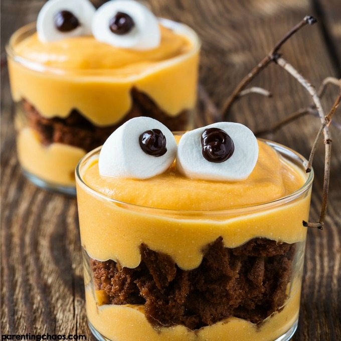 There’s nothing better than a kid’s favorite snack with a twist - monster pumpkin pudding!