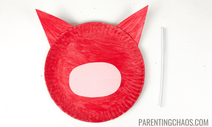 mo williams pig paper plate craft piggies step 5 glue on the ears and snout