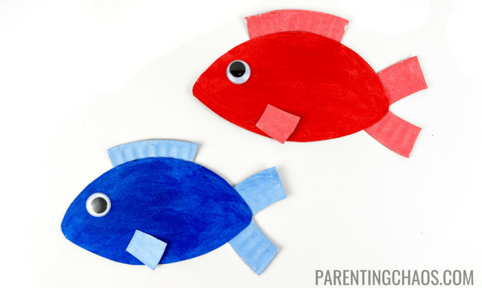 red fish blue fish paper plate finished craft